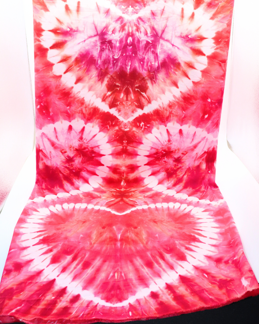 Galentines Heart Tie Dye - 1 yd Kona Cotton