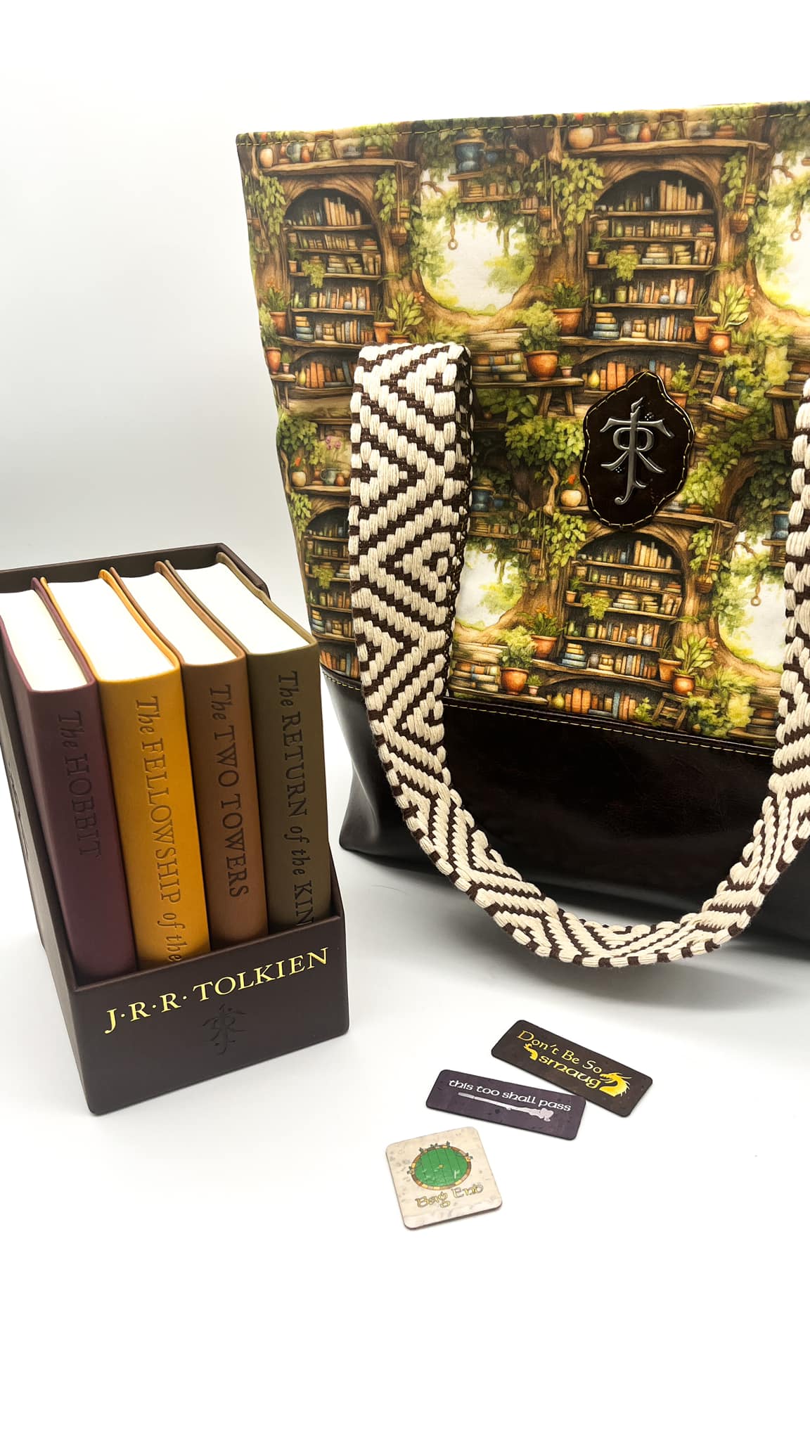 Bilbos Library (Reg Scale 10")