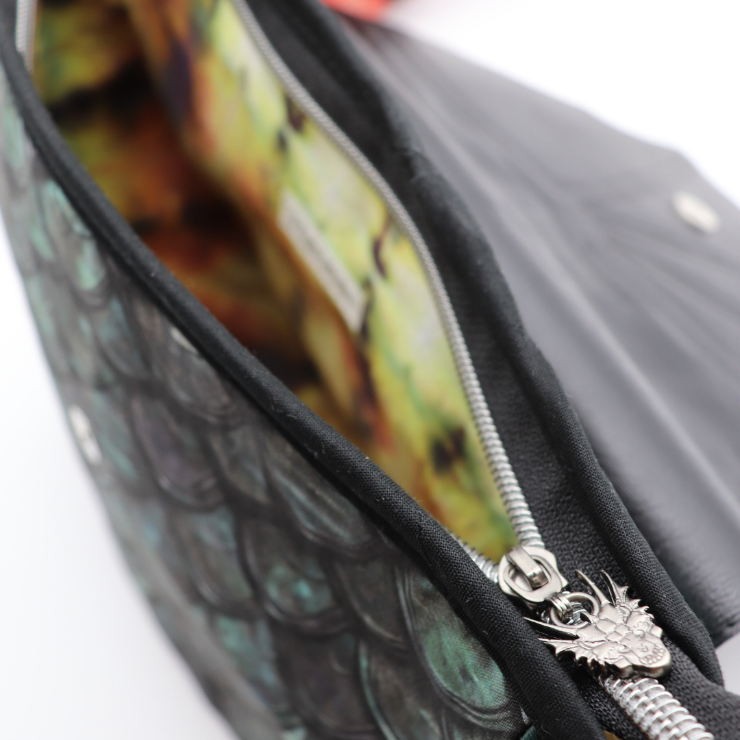 Luna Pouch - Green Dragon