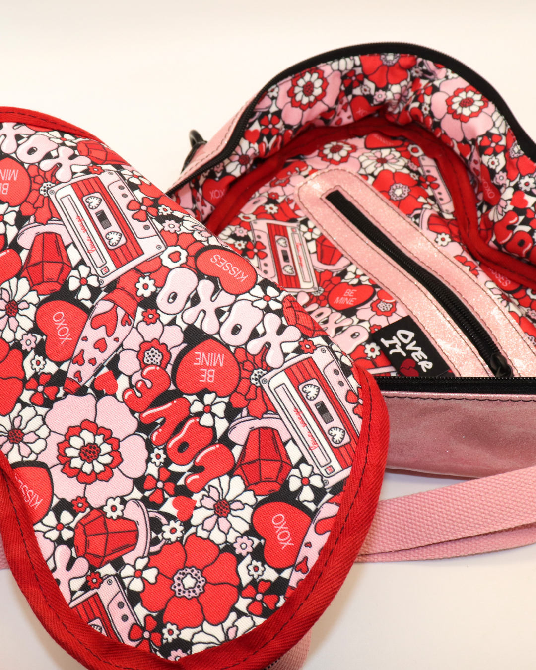 Retro Heartbreaker Crossbody w/ Charm