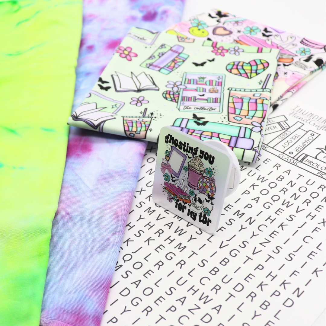 January 2025 DyeNamic Fabric Kit™ - Ghosting You for My TBR
