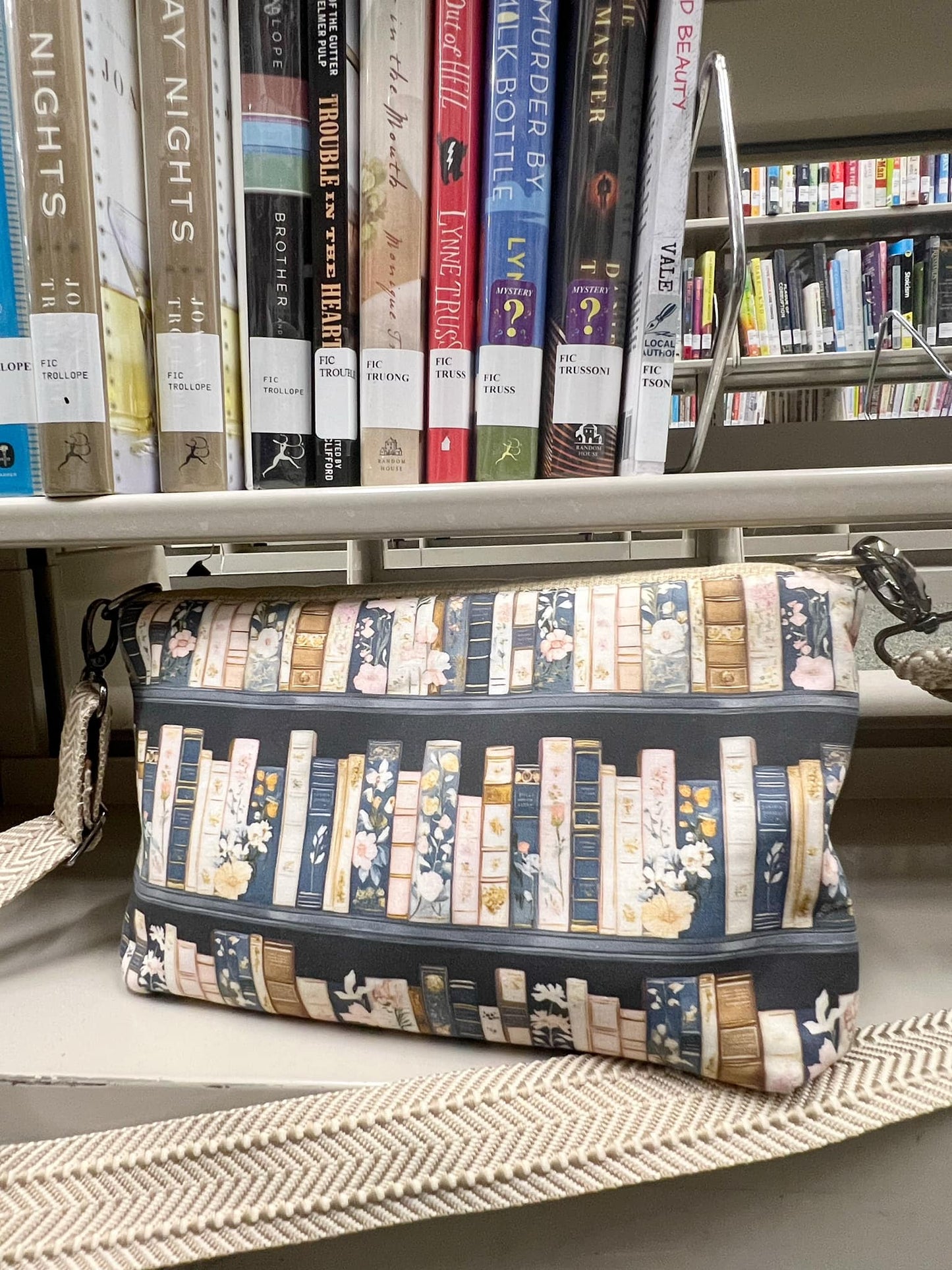 Timeless Library Reg 12in