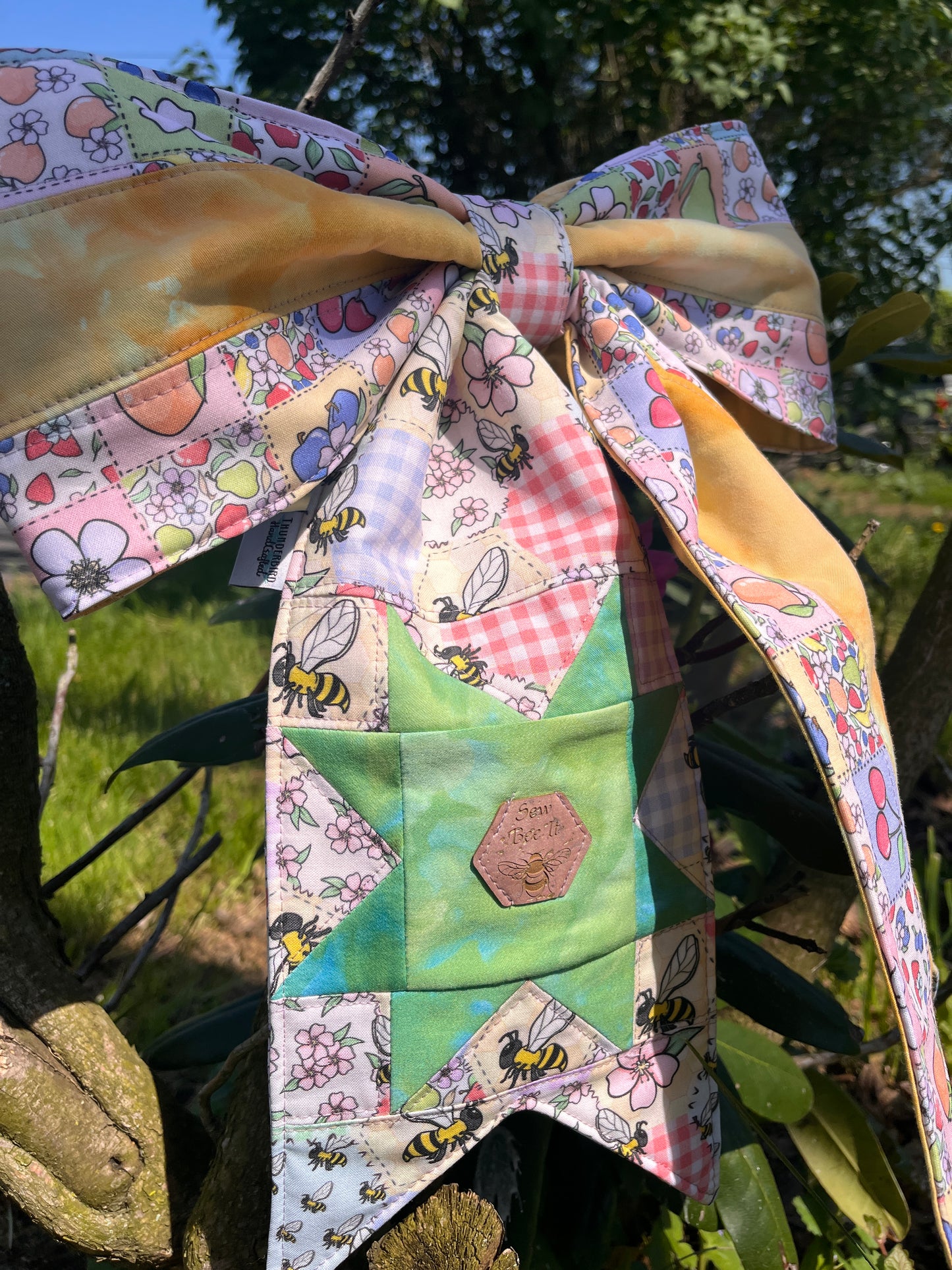 Sew Bee It Fat Quarters w/ Exclusive Tag